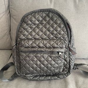 Oliver Thomas 24+7 small tablet backpack- graphite